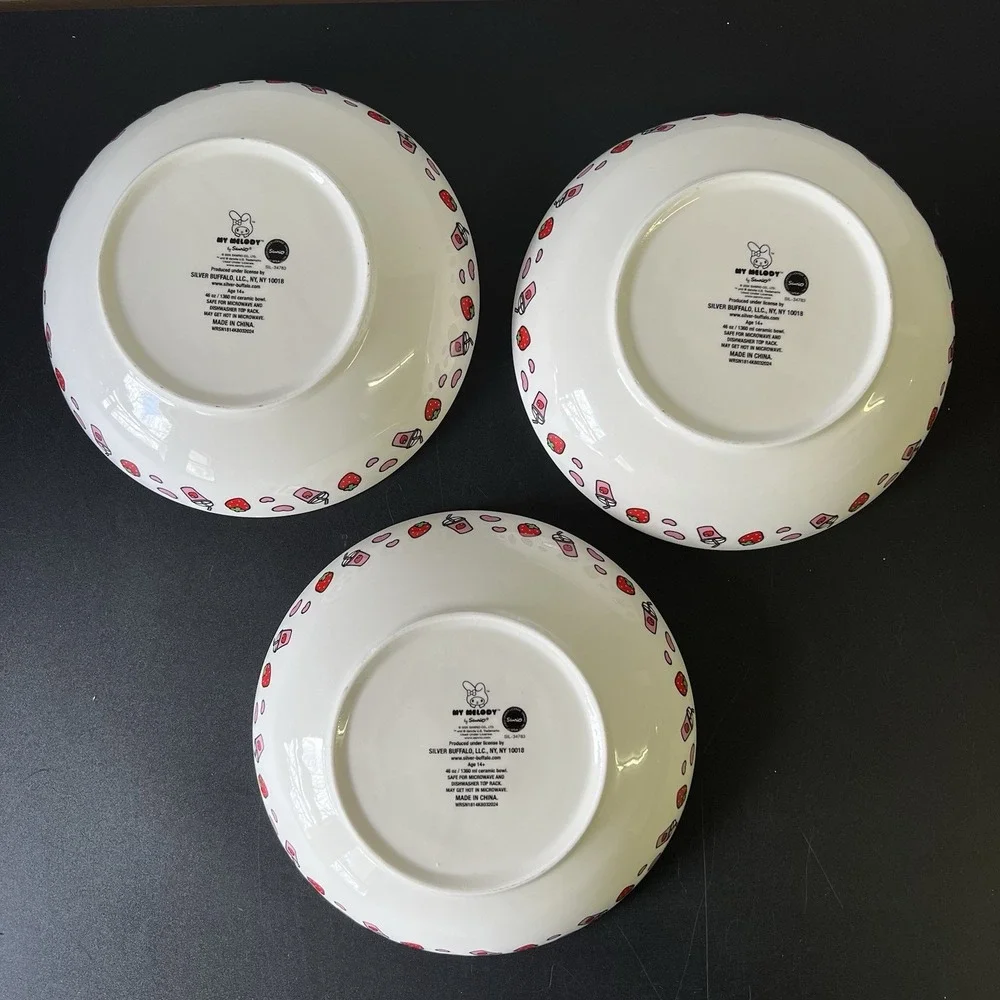 SET OF 3 -My Melody Cupcake Sanrio 9-Inch Ceramic Pasta Bowls - Picture 3 of 5